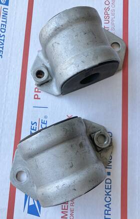 31303404065 Bmw 2pcs Front Stabilizer Sway Bar Bushing Mount 04-10 E83 X3 22.5mm