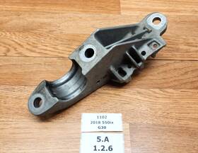 6884012 Bmw 17-22 Oem M5 F90 G30 M550 Awd Front Right Stabilizer Bar Lower Bracket
