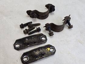 5272045 Dodge 4404290 Chrysler Plymouth Sway Bar Brackets Shelby Daytona Turbo