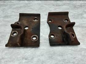 342.ch8690 Dodge Truck 81-93 Ram D150 D250 D350 Gas Front Sway Bar Brackets Oem