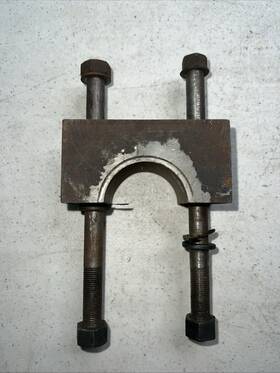15598273 Gm Vintage Rear Sway Bar Bracket Clamp Assembly Hot Rod Rat 15598273 Gm Vintage Rear Sway Bar Bracket Clamp Assembly Hot Rod Rat