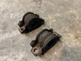 54614-eg000 Infiniti 2007-2022 G37 G35 370z Rear Sway Bar Bushing Bracket Set Right Left T2 54614-eg000 Infiniti 2007-2022 G37 G35 370z Rear Sway Bar Bushing Bracket Set Right Left T2