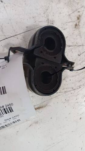 976.mz1119 Mazda Cx-3 Sway Bar Bushing Mounting Bracket 2019 2020 2021 2022 976.mz1119 Mazda Cx-3 Sway Bar Bushing Mounting Bracket 2019 2020 2021 2022