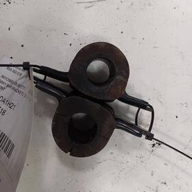 976.da1h21 Nissan Versa Sway Bar Bushing Mounting Bracket 2023 2022 2021 2020