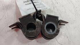 976.da1l19 Nissan Maxima Sway Bar Bushing Mounting Bracket 2018 2019 2020