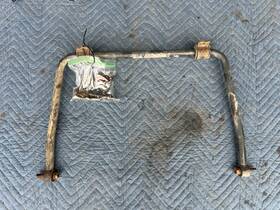 42300-83300 Suzuki 1985-1988 Samurai Sj413 Front Sway Bar Oem
