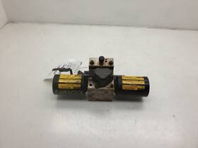 524.to1510 Toyota 2010 4 Runner Stabilizer Control With Accumulator