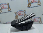 Mercedes C-class 2014 156027 1111009 Throttle Potentiometer A2053000104. Fixed Price $165.62.